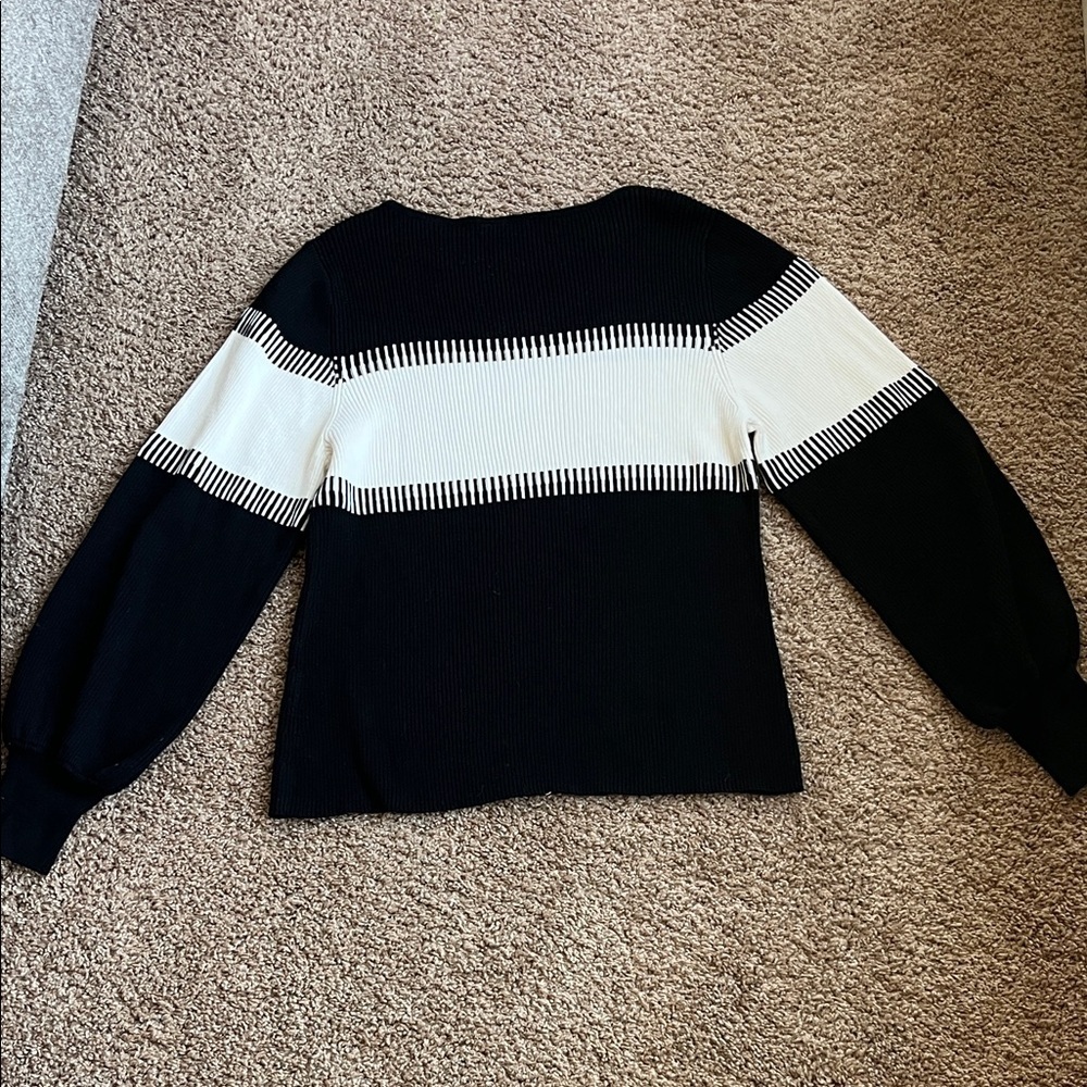 Vince Camuto Black and Cream Sweater - Picture 6 of 9